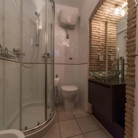 Relais Del Porto 2*