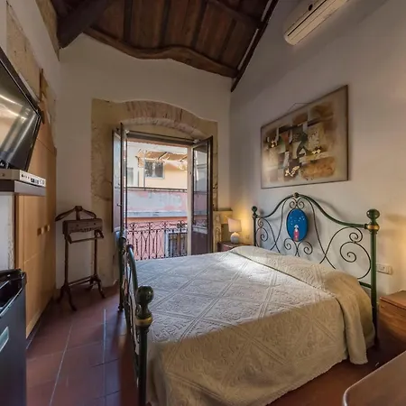 Guest house Relais Del Porto 2*