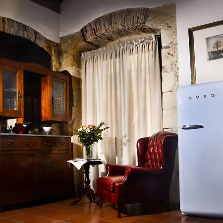 Relais Del Porto Πανσιόν 4*