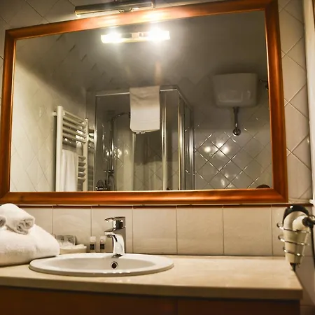 Relais Del Porto בית הארחה 4*