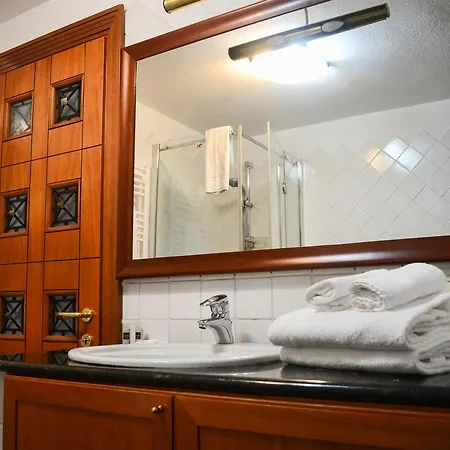 Relais Del Porto Гостевой дом Кальяри